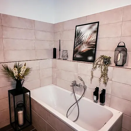 Oasis - Wohnen Im Koenigspark - Elbhang - Grosse Terrasse - Netflix - Tg